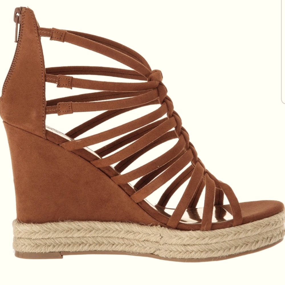 NWT WEDGE SANDALS